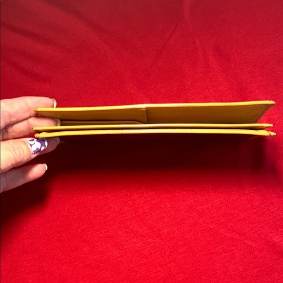 EUC Vintage Celine Brown and Tan Leather Wallet - Picture 12 of 12